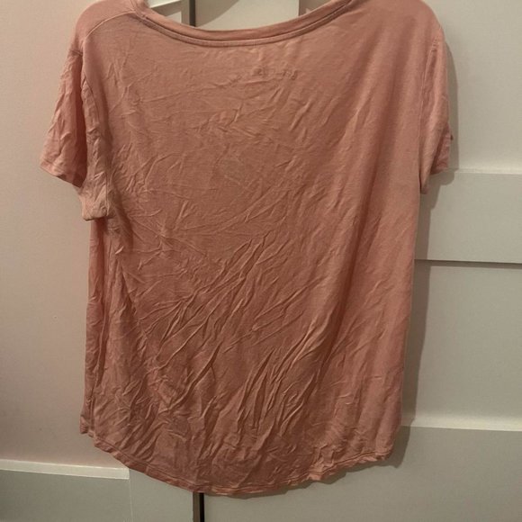 Aeropostale Women's Pink Shirt - Picture 3 of 4